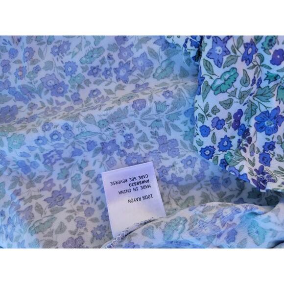 Anne Carson women's floral 3/4 Sleeves VNeck Blouse  - small - Picture 6 of 7